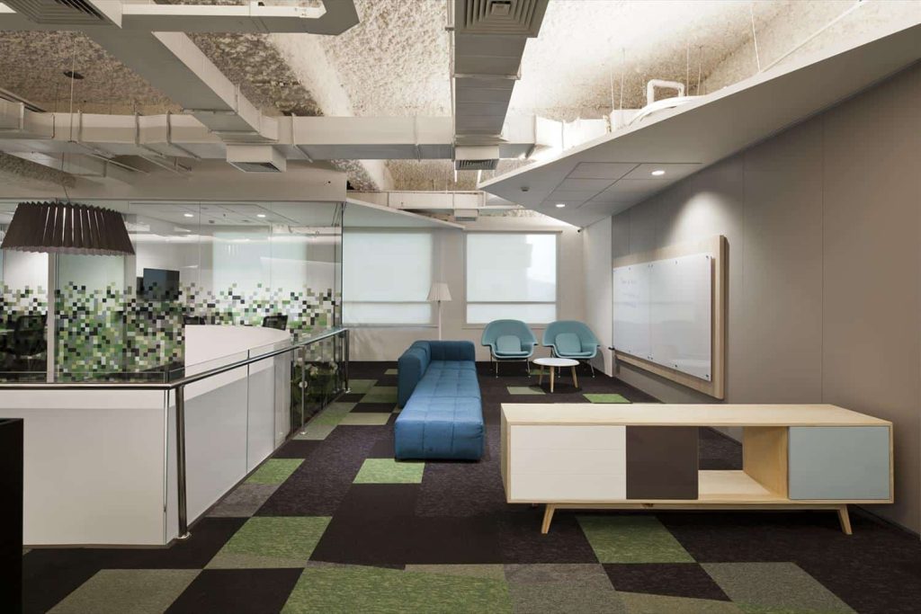 A Multpainel ganhou o “Prêmio de Arquitetura Corporativa 2016” 1 lousa de vidro projeto cetelem