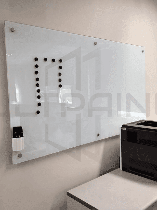 Lousa Branca de Vidro – Funcionalidade, Estética e Segurança