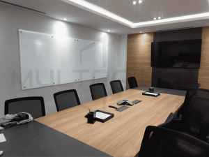 lousa de vidro branca em sala de reuniao 3 1