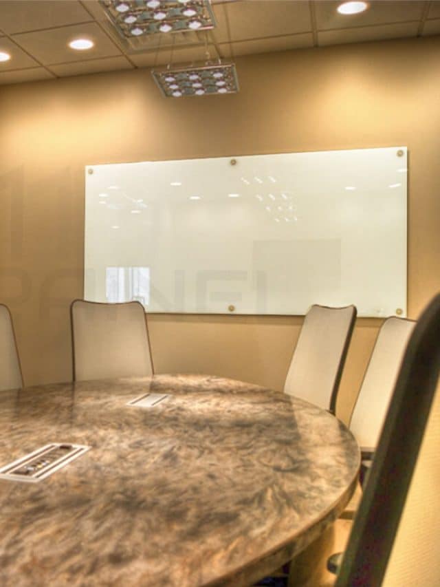 Descubra as vantagens e utilidades da lousa de vidro!